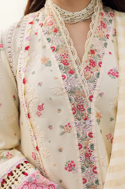 3 piece embroidered lawn suit