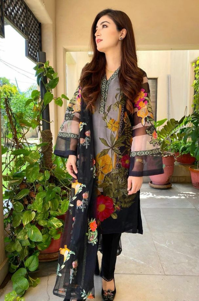 LimeLight- 3 Piece - Lawn Digital Printed Suit - SN0014