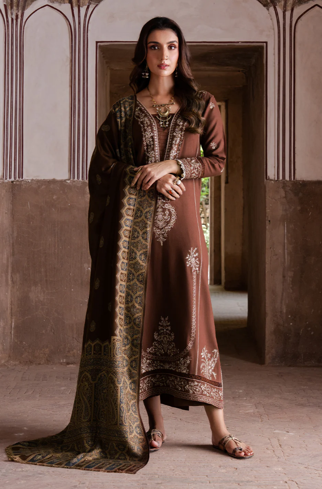 IZEL - Winter 3PC Dhanak Embroidered Suit - SS0543