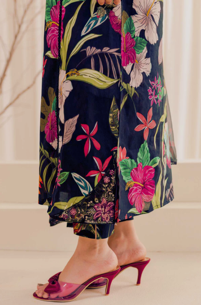 Sapphire - Winter 3PC khaddar Digital Printed Dress - SS0085