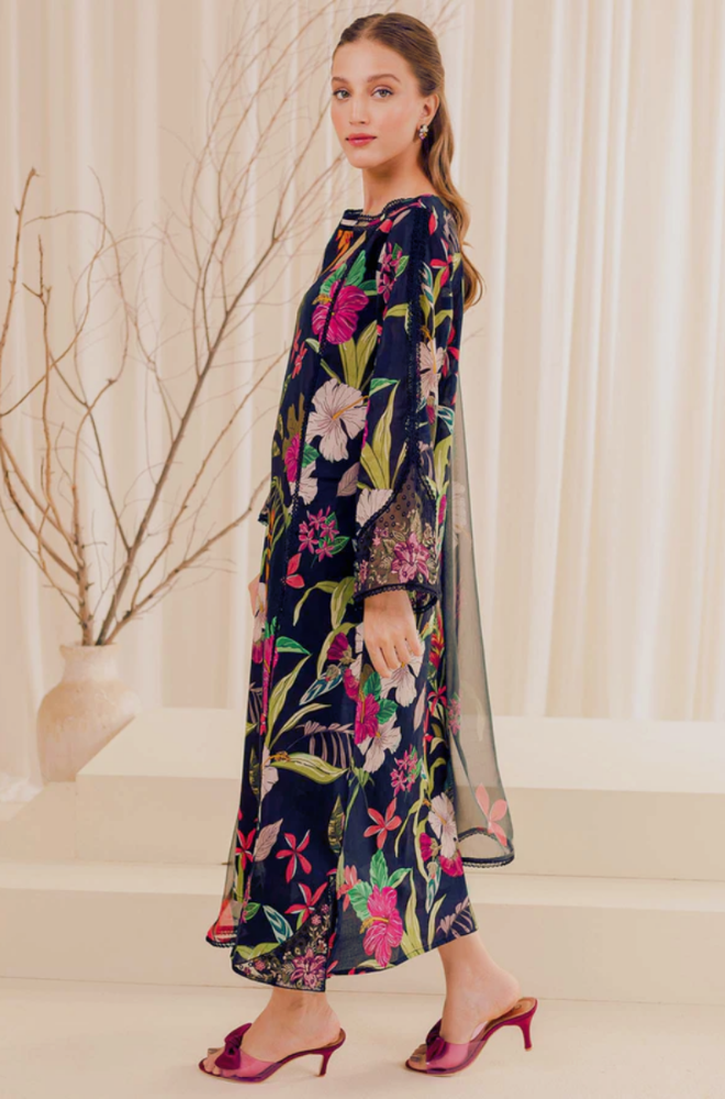 Sapphire - Winter 3PC khaddar Digital Printed Dress - SS0085