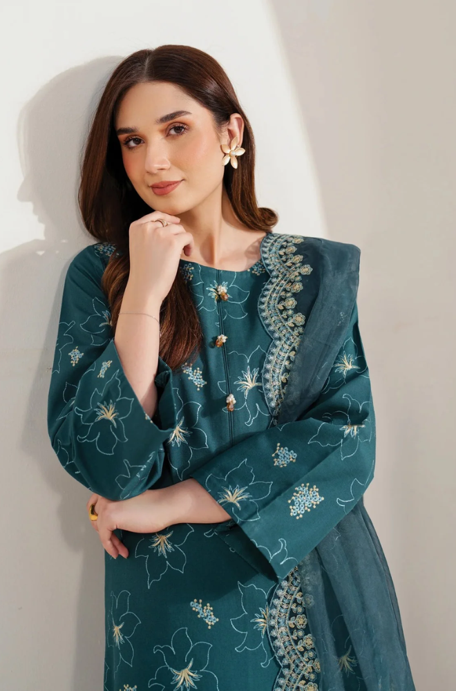 ETHNIC- 3PC Lawn Embroidered Suit - SS0404