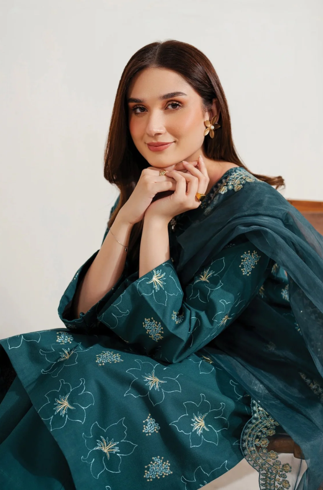 ETHNIC- 3PC Lawn Embroidered Suit - SS0404