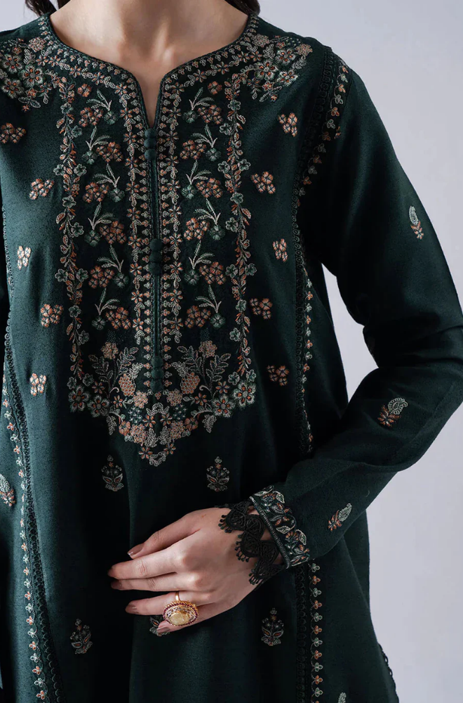 Asim Jofa - Winter 3PC Dhanak Embroidered Suit - SS0451