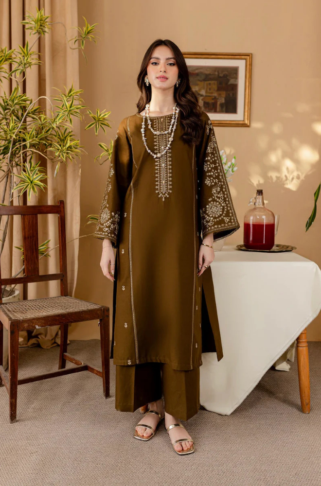 Baroque- 2 Piece - Dhanak Embroidered Suit- SRZ0108