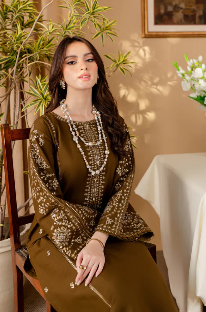 Baroque- 2 Piece - Dhanak Embroidered Suit- SRZ0108