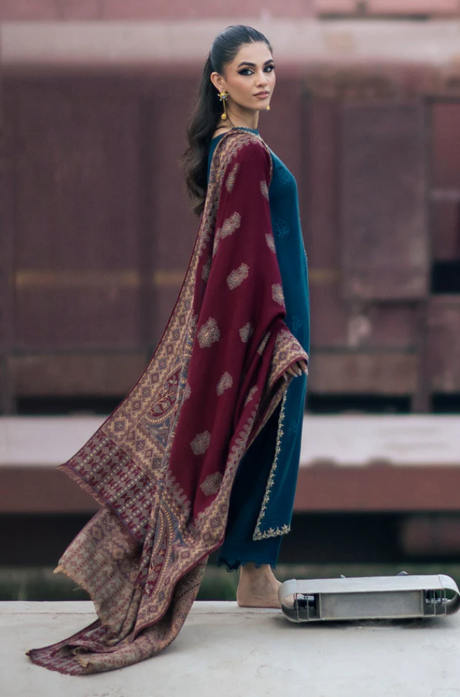 IZEL - Winter 3PC Dhanak Embroidered Suit - SS0481