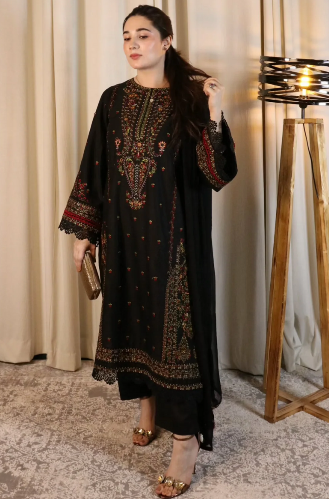 Zara Shahjahan - Winter 3PC Dhanak Embroidered Suit - SS0453