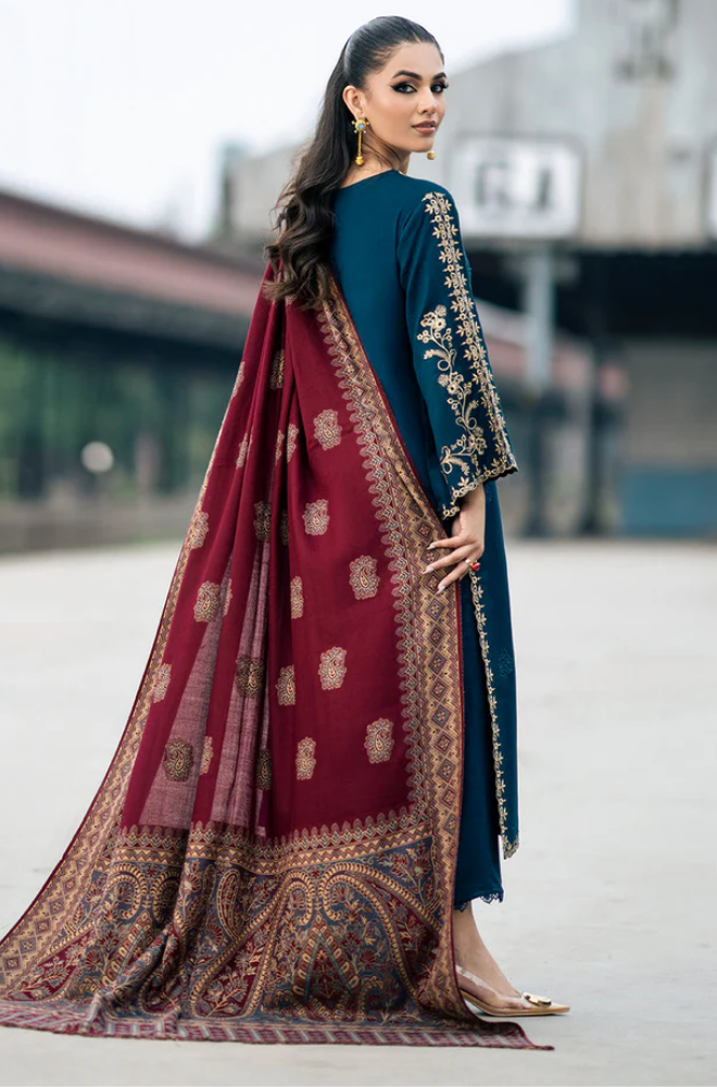 IZEL - Winter 3PC Dhanak Embroidered Suit - SS0481