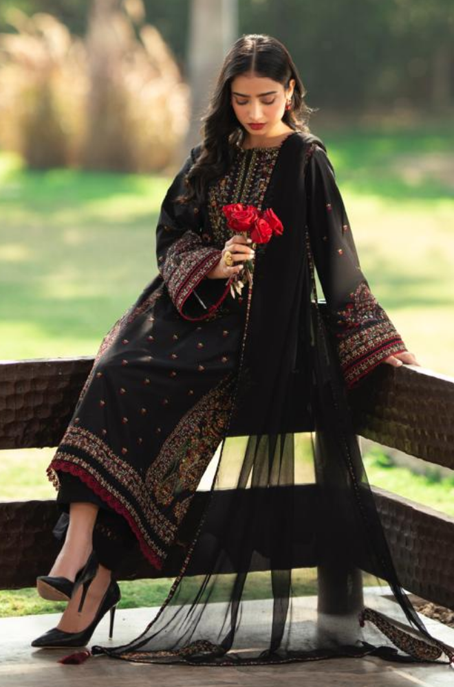 Zara Shahjahan - Winter 3PC Dhanak Embroidered Suit - SS0453