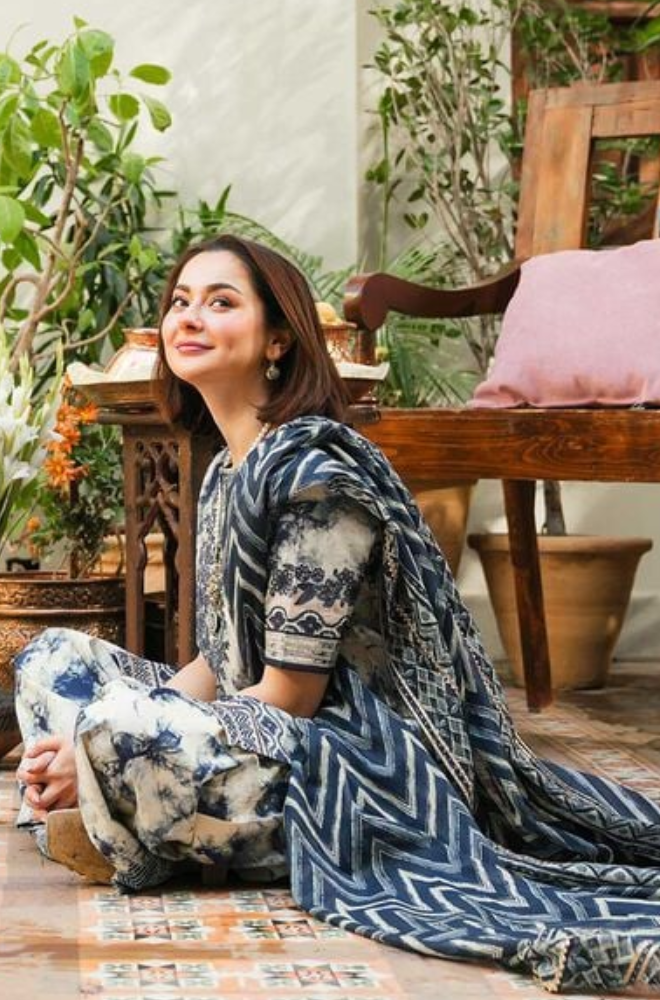 Sapphire - Winter 3PC khaddar Digital Printed Suit- SS0121