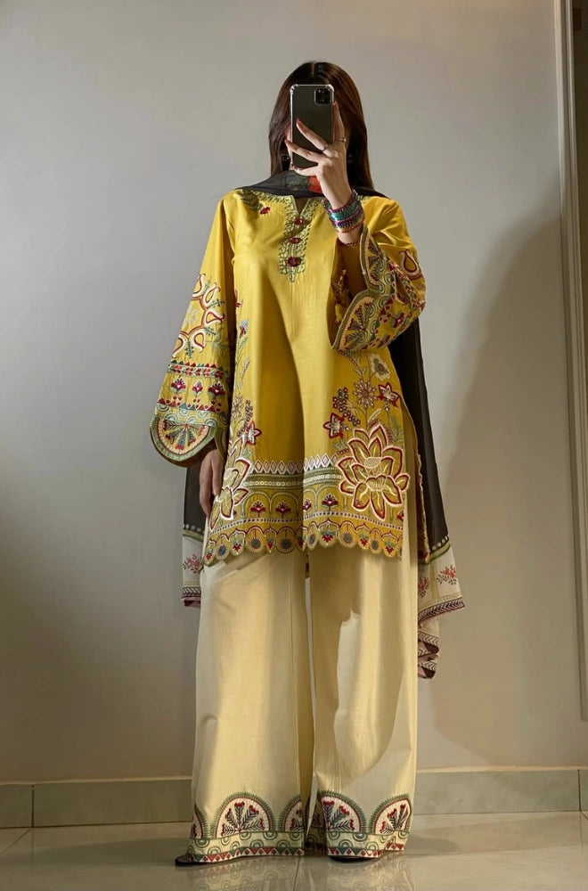 Safinaz - 3PC Dhanak Embroidered Shirt With Pashmina Printed Dupatta and Trouser - SS01091