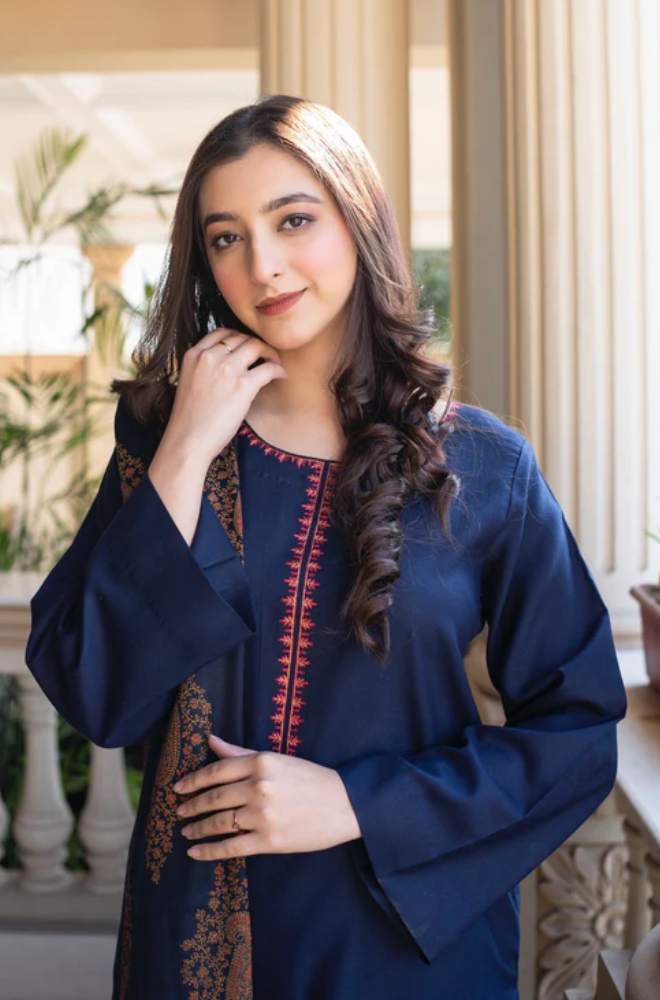 Aisling- Winter 3PC Dhanak Embroidered Suit - SS0402