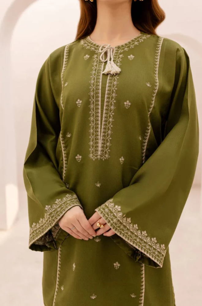 AGHA NOOR - Winter 2PC Dhanak Embroidered Suit - SS0460