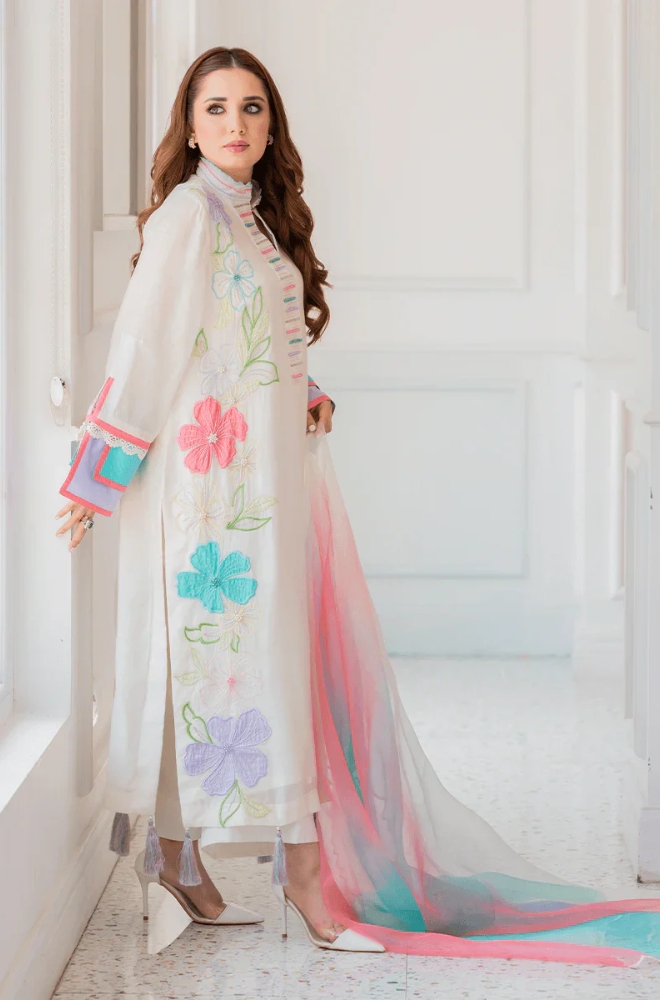 Zarkash- 3 Piece - Lawn Embroidered Suit - SSIN259