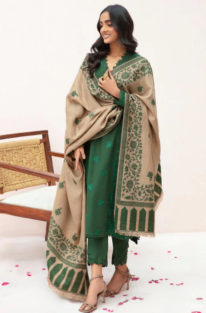 Sapphire - Winter 3PC Dhanak Embroidered Suit - SS0419
