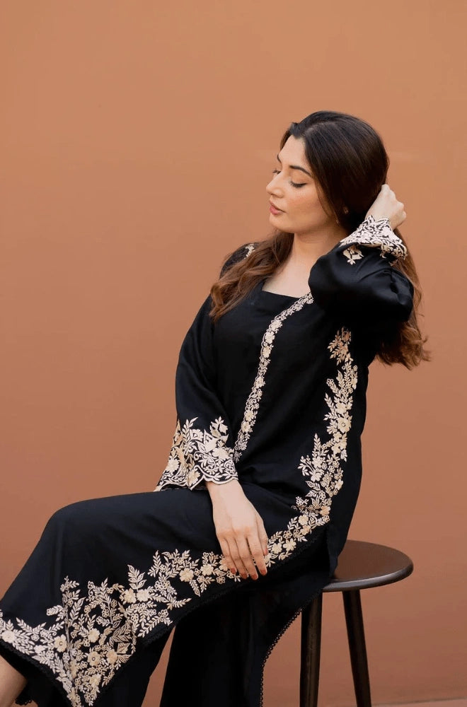 Shanzay - 2PC Dhanak Embroidered Shirt and Trouser - SS0882